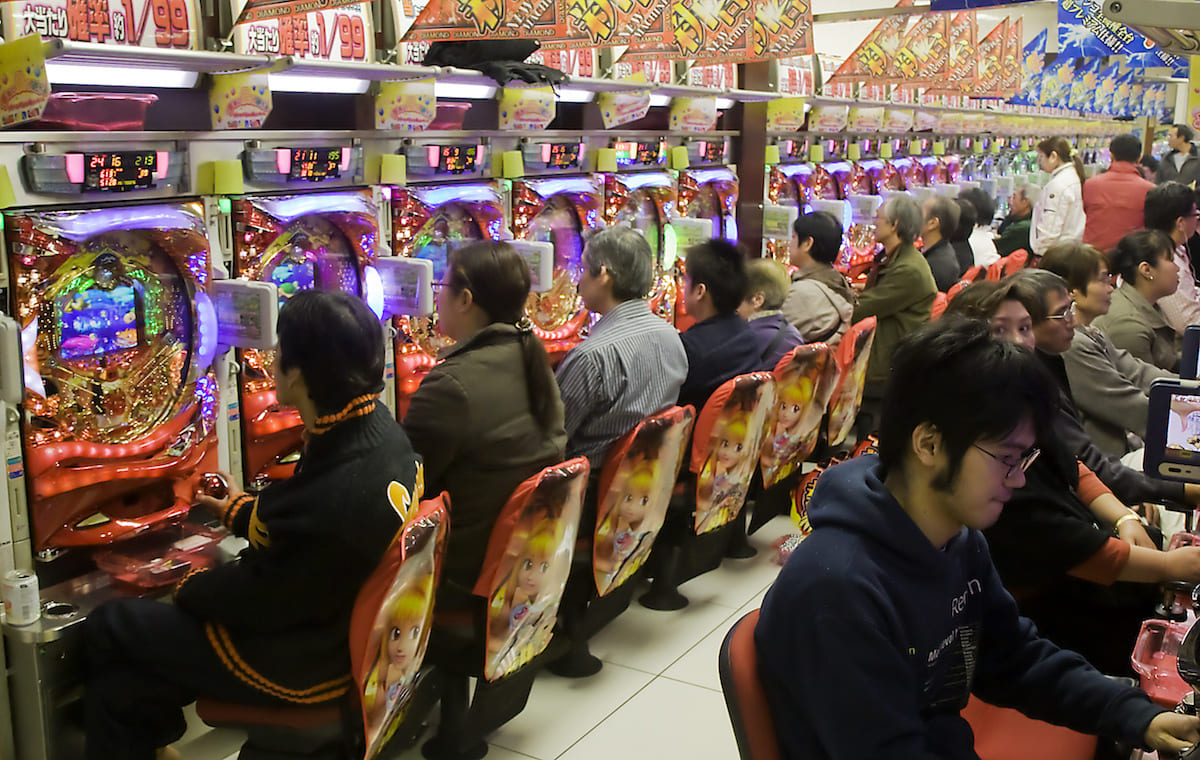 Cómo se juega al Pachinko?