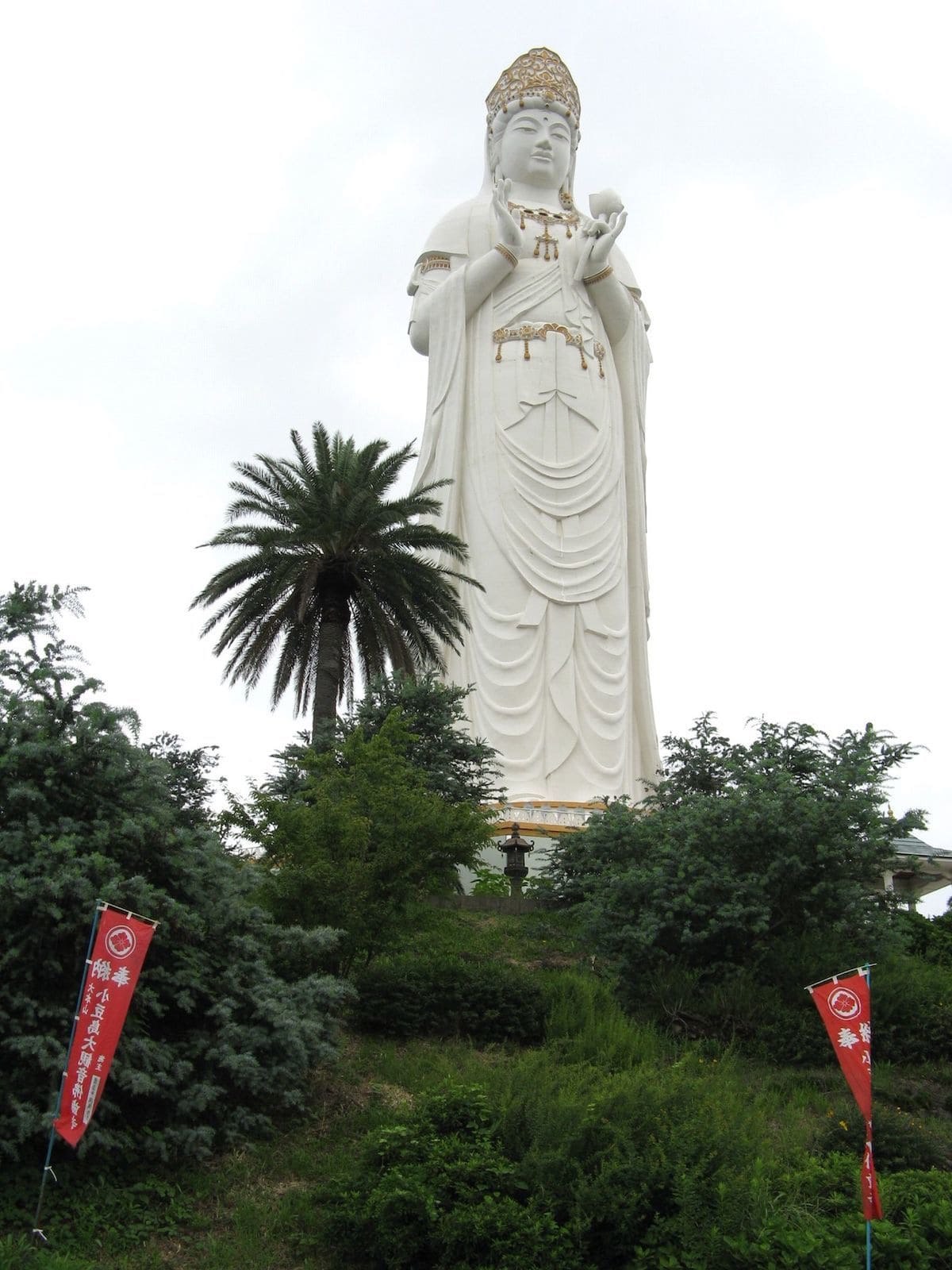 templos: Estatua Shodoshima Daikannon